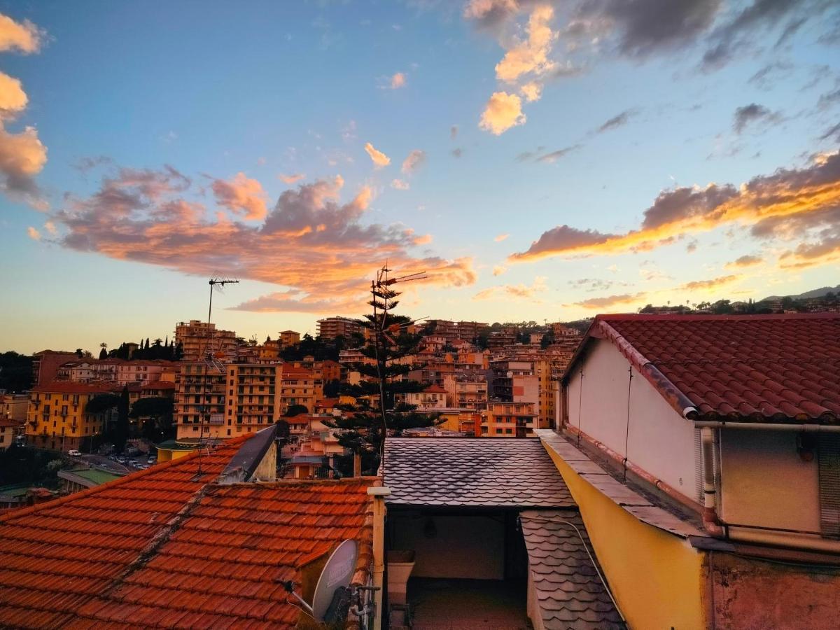 Attico Romantico Con Terrazza Sanremo - Palm Street, 104 - Free Wifi Buitenkant foto